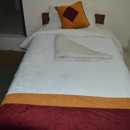 Kings Land Hotel Kathmandu Bagian luar foto