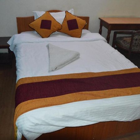 Kings Land Hotel Kathmandu Bagian luar foto