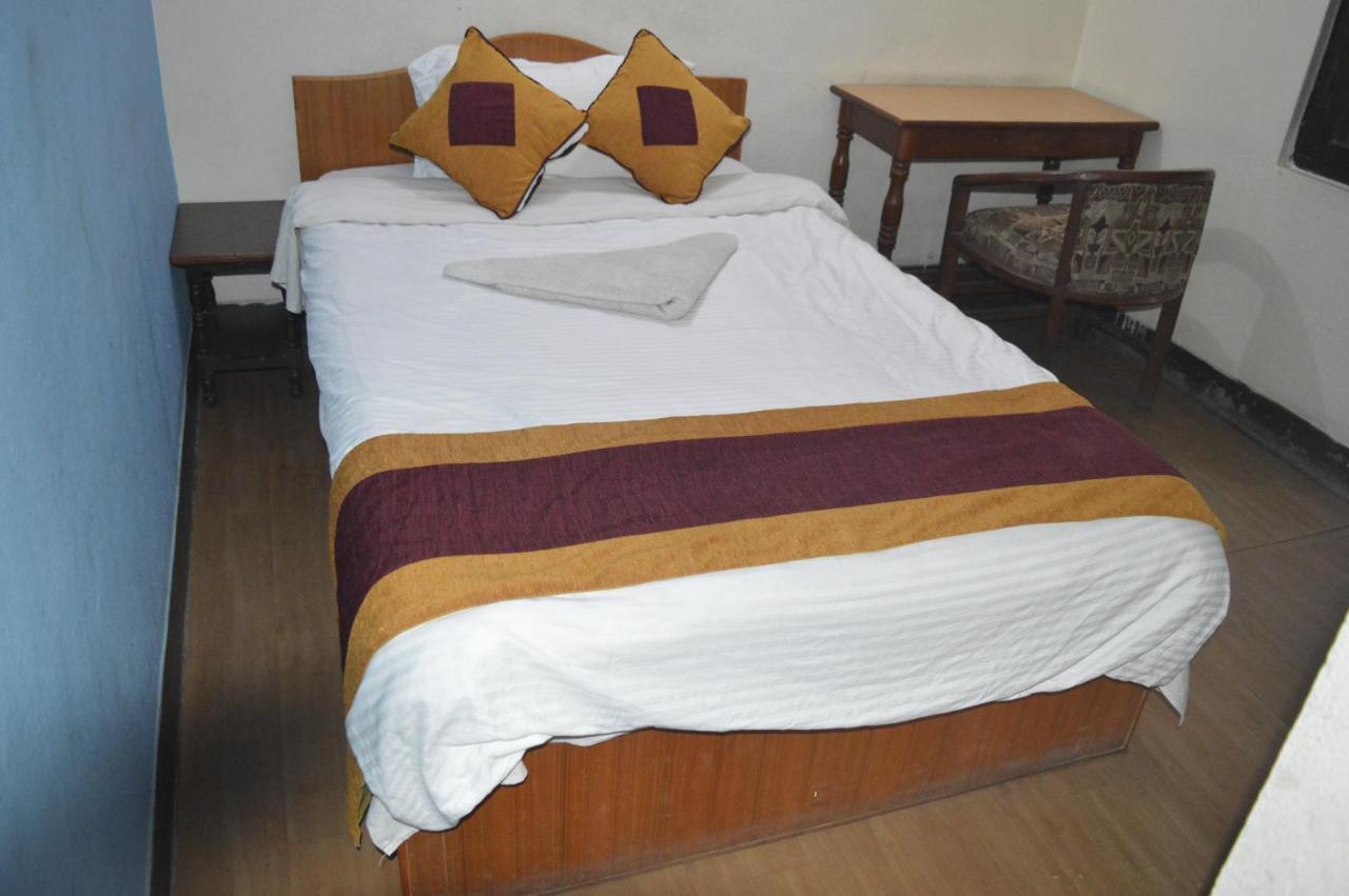Kings Land Hotel Kathmandu Bagian luar foto