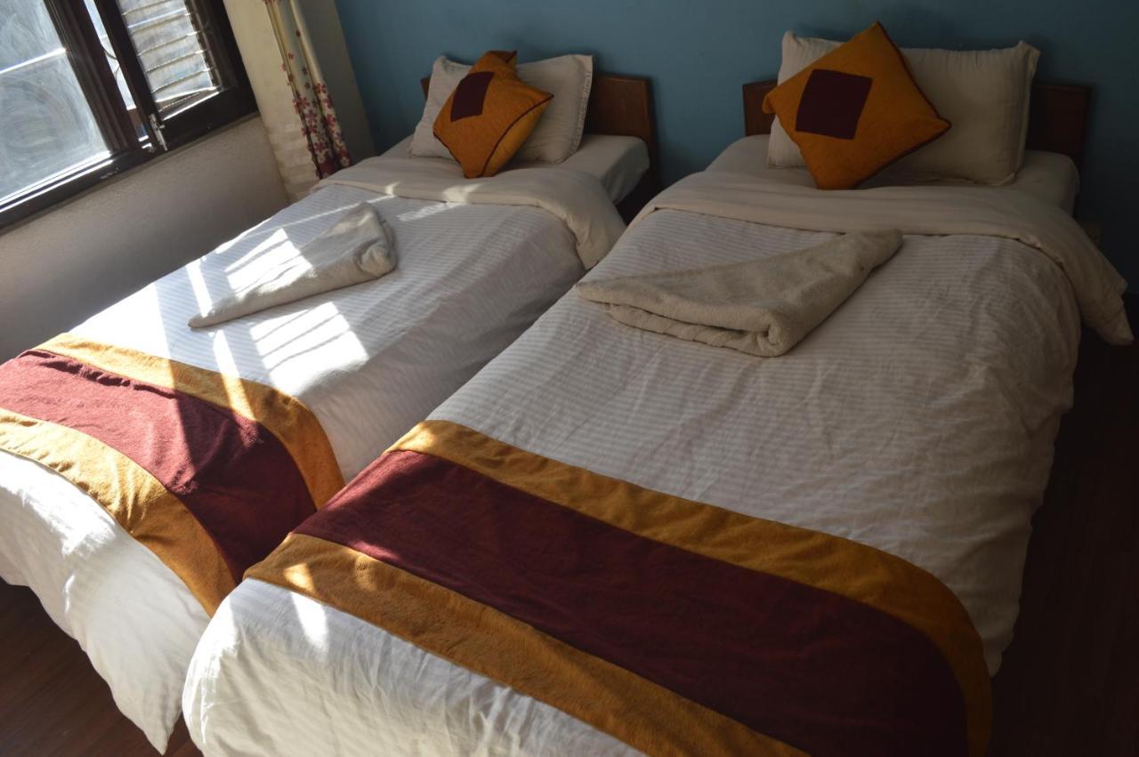 Kings Land Hotel Kathmandu Bagian luar foto